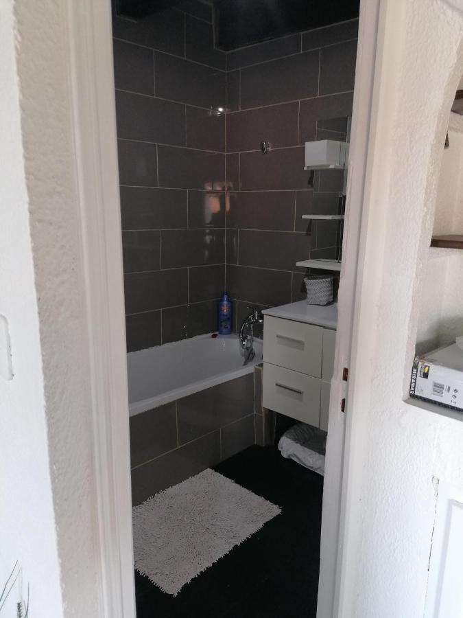 Appartement Meuble A Villeneuve Les Maguelone Luaran gambar